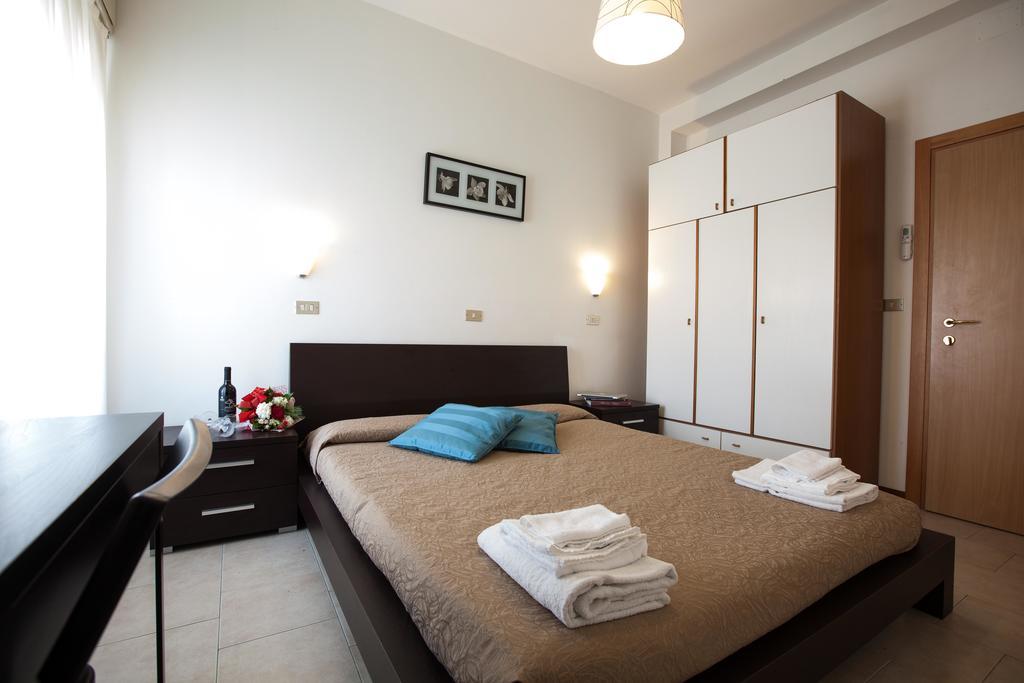 Hotel Graziana Риччоне Экстерьер фото